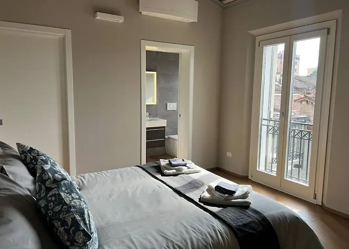 Moderno Attico Centro Storico *