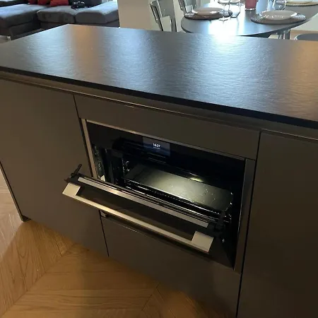 Moderno Attico Centro Storico * ラヴェンナ