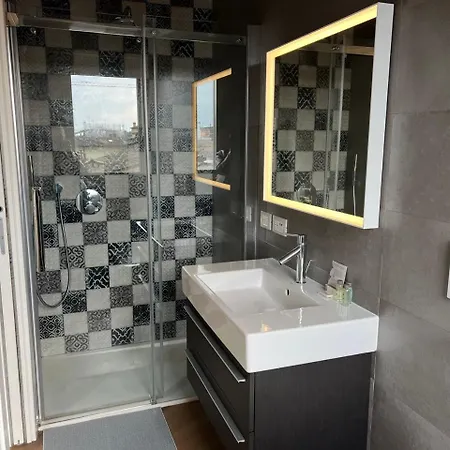 Moderno Attico Centro Storico דירה *